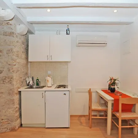 Cikato Apartment *
